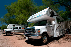 le RV dans le camping Garden of the Gods